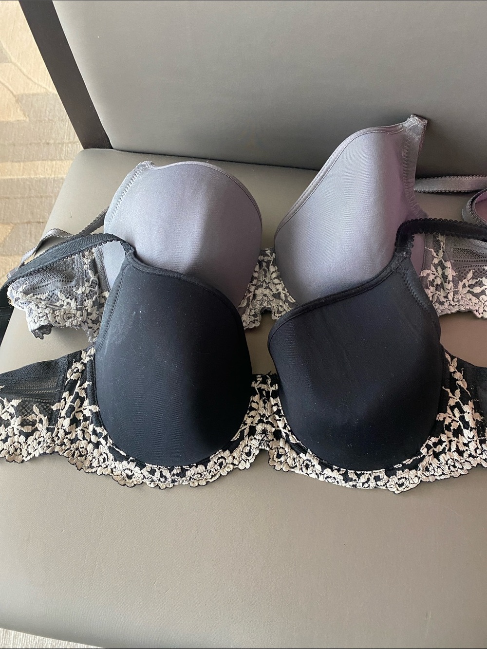 Bras